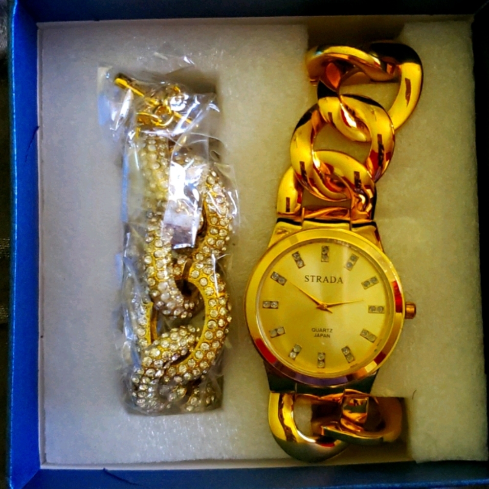 NEW Watch with matching Bracelet